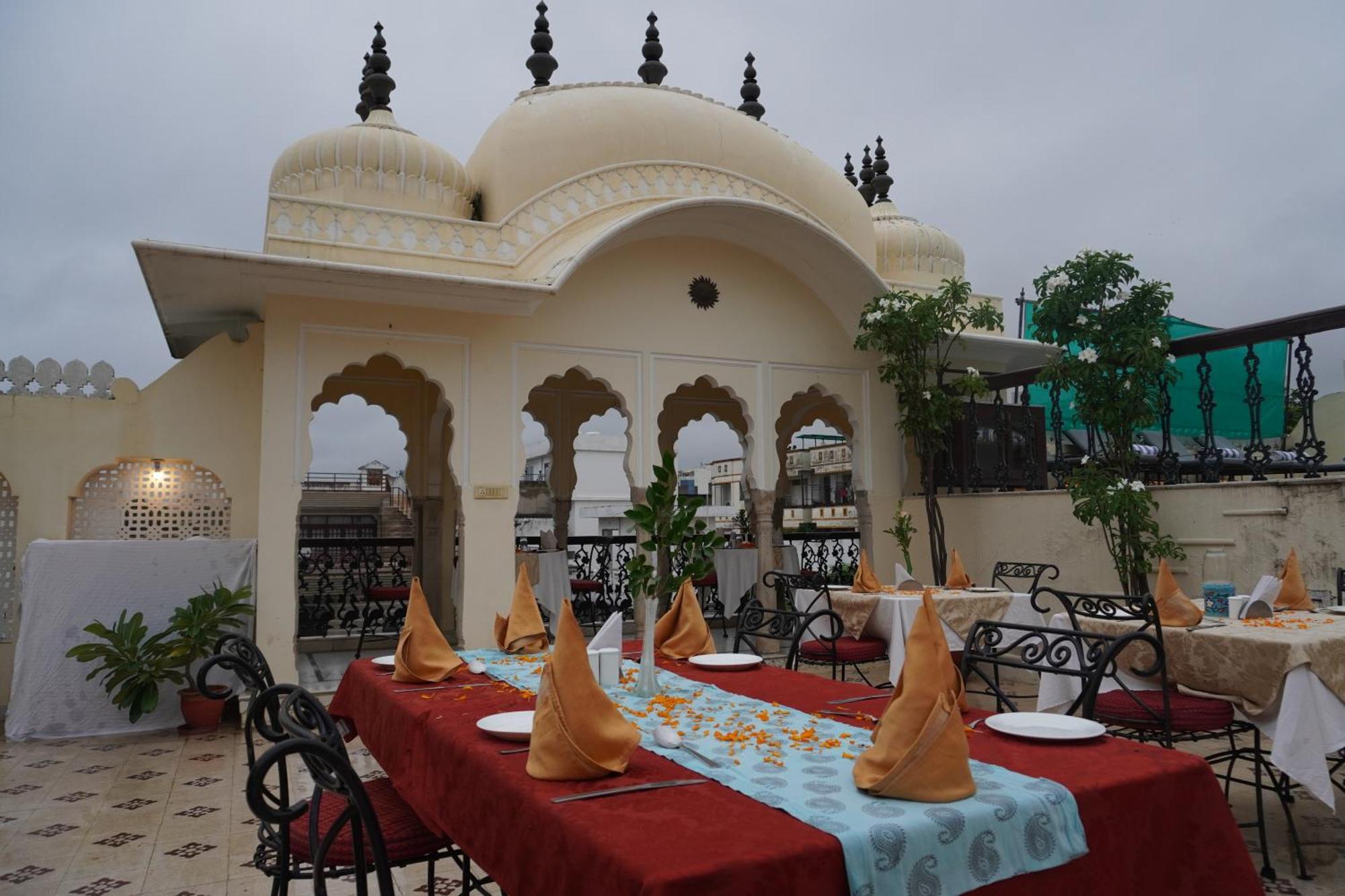 Khandela Haveli - A Boutique Heritage Hotel Dźajpur Zewnętrze zdjęcie