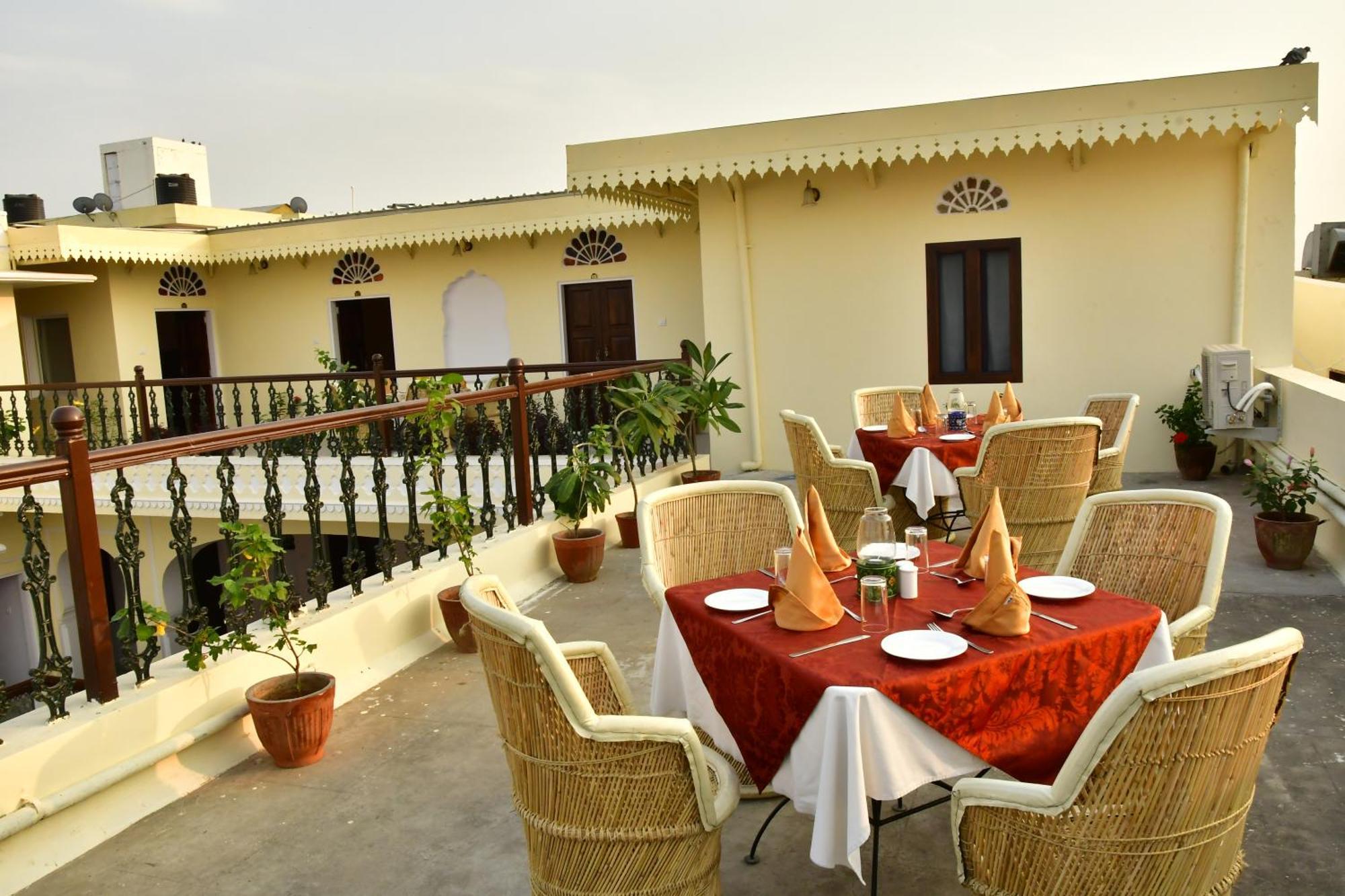 Khandela Haveli - A Boutique Heritage Hotel Dźajpur Zewnętrze zdjęcie